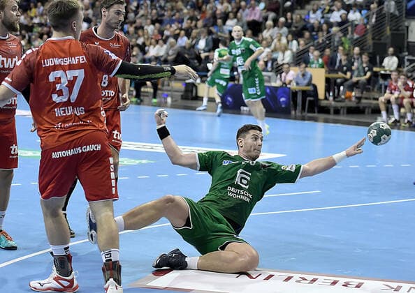 29.09.2019, xlakx, Handball Bundesliga, Fuechse Berlin - Eulen Ludwigshafen emspor, v.l.am Ball Mijajlo Marsenic(Fuechse Berlin 93) Berlin