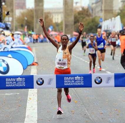 GER, Berlin Marathon 29.09.2019, Berlin, Berlin, GER, Berlin Marathon, im Bild Siegerin Astete Bekere (ETH)