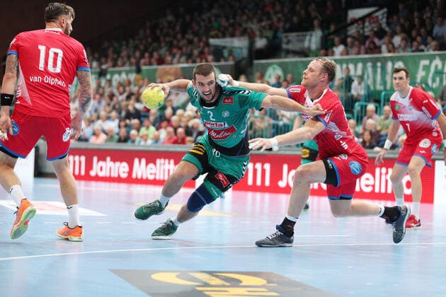 Lucas Meister (TSV GWD Minden 2) gegen Christian Klimek (TBV Lemgo Lippe 69)(rechts) GER, Handball, 1. Bundesliga, TSV GWD Minden gegen TBV Lemgo Lippe, 29.09.2019 Minden Copyright: xEIBNER JanxStrohdiekx EP_JSK
