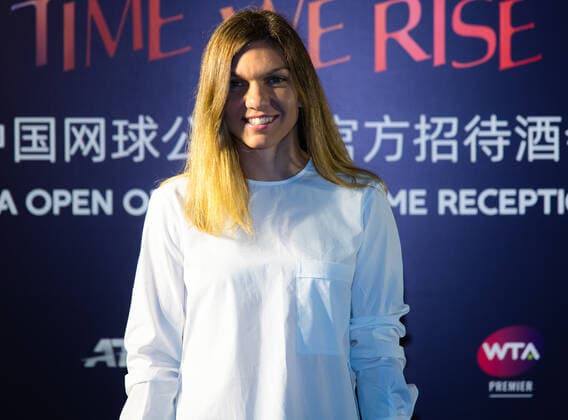 Sport Bilder des Tages September 29, 2019, Beijing, CHINA: Simona Halep of Romania arrives at the players party of the 2019 China Open Premier Mandatory tennis tournament 2019 China Open, Tennis, Beijing, China, Sep 29 - ZUMAa181 20190929_zaa_a181_111 Copyright: xAFP7x