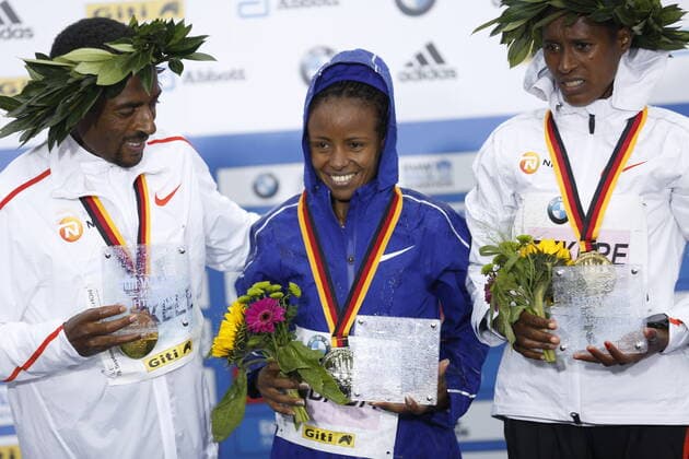 Germany: Berlin Marathon Kenenisa Bekele won the 46th Berlin Marathon in 2:01:41 hours, just short of the world record. For the women, Ashete Bekere won - Ethiopian double success. Ashete Bekere made it 42 kilometers in 2:20:14 hours. Second was her compatriot Mare Dibaba, eight seconds behind. Germany s Melat Kejeta made it 2:23:58 in her first marathon. Berlin Germany  SimonexKuhlmeyx xPacificxPress