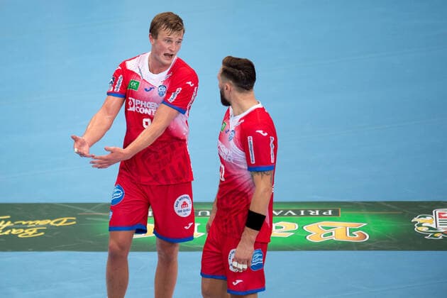 Minden, Deutschland 29.09.2019: 1. Handball-Bundesliga - 2019 2020 - GWD Minden vs. TBV Lemgo Lippe (L-R) Jonathan Carlsbogard (Lemgo), Fabian van Olphen (Lemgo) Minden Nordrhein-Westfalen Deutschland Kampa-Halle