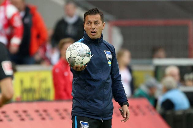 29.09.2019, Fussball, Saison 2019 2020, Bundesliga, 6. Spieltag - 1. FC Köln - Hertha BSC Cheftrainer Ante Covic (Hertha BSC Berlin) DFL REGULATIONS PROHIBIT ANY USE OF PHOTOGRAPHS AS IMAGE SEQUENCES AND OR QUASI-VIDEO. Köln RheinEnergieSTADION NRW Deutschland xRHR-FOTO DEx