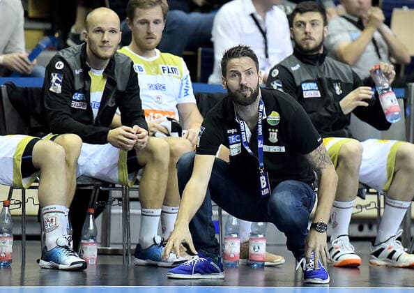 01.10.2019, xlakx, Handball DHB Pokal, Fuechse Berlin - SC Magdeburg emspor, v.l.gestekuliert Bennet Wiegert (SC Magdeburg,Trainer) Berlin