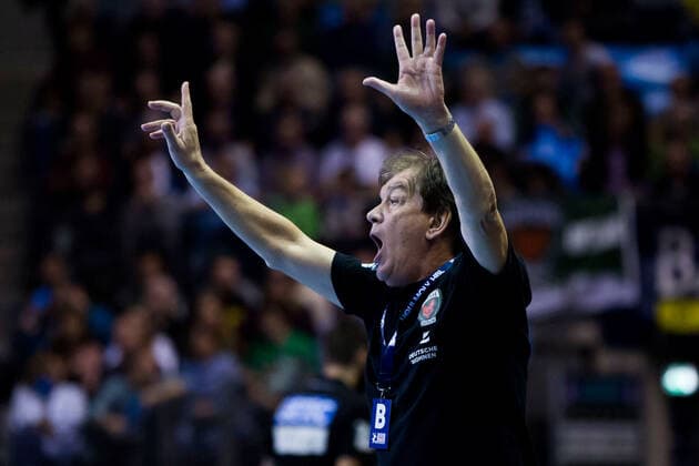 01.10.2019, xfrx, Handball DHB Pokal, Fuechse Berlin - SC Magdeburg emspor, v.l. Trainer Velimir Petkovic (Fuechse Berlin) (DFL DFB REGULATIONS PROHIBIT ANY USE OF PHOTOGRAPHS as IMAGE SEQUENCES and or QUASI-VIDEO) Berlin