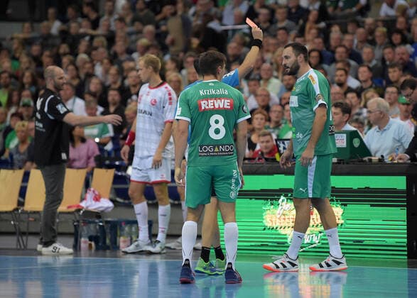 Philipp Mller Mueller (DHfK18) sieht vom Schiedsrichter die Rote Karte GER, Handball, Achtelfinale, DHB-Pokal, SC DHfK Leipzig vs MT Melsungen, 01.10.2019 Leipzig Copyright: xEIBNER ChristianxModlax EP_CMA