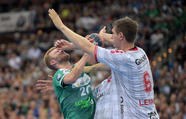 Philipp Weber (DHfK 20) gegen Finn Lemke (MT 6) GER, Handball, Achtelfinale, DHB-Pokal, SC DHfK Leipzig vs MT Melsungen, 01.10.2019 Leipzig Copyright: xEIBNER ChristianxModlax EP_CMA