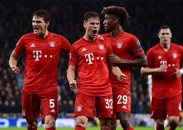 01.10.2019, xkvx, Fussball UEFA Champions League, Tottenham Hotspur - FC Bayern Muenchen emspor, v.l. Benjamin Pavard (FC Bayern Muenchen), Joshua Kimmich (FC Bayern Muenchen), Kingsley Coman (FC Bayern Muenchen) celebrate the goal, Der Torjubel zum 1:1 (DFL DFB REGULATIONS PROHIBIT ANY USE OF PHOTOGRAPHS as IMAGE SEQUENCES and or QUASI-VIDEO) London