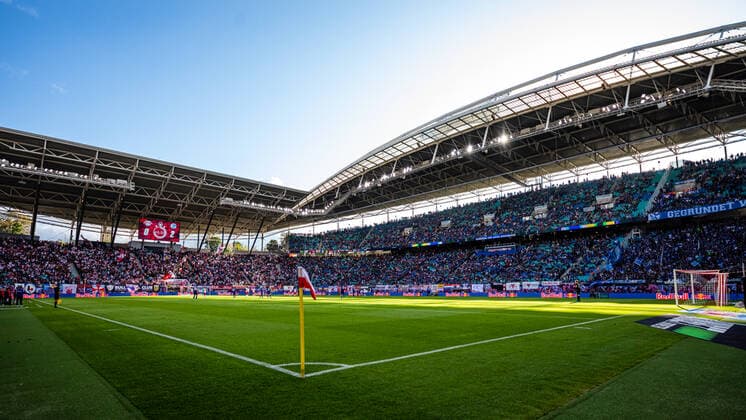Stadion Red Bull Arena waehrend der Saison 2019-2020 in der 1. Fussball Bundesliga (Herren) zwischen RB Leipzig und FC Schalke 04 in der Red Bull Arena am 28. September 2019 in Leipzig, Sachsen (Saxony), Deutschland (Germany) (DFL REGULATIONS PROHIBIT ANY USE OF PHOTOGRAPHS AS IMAGE SEQUENCES AND OR QUASI-VIDEO)