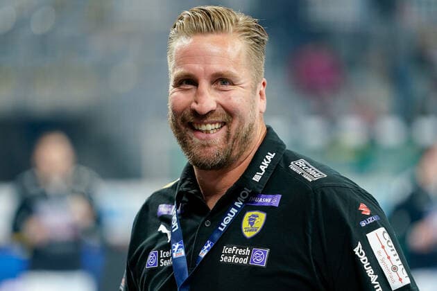 Oliver Roggisch (Sportlicher Leiter, RNL), Einzelbild, Aktion, Action, Porträt, Portrait, Freude, freundlich, fröhlich, glücklich, strahlend, optimistisch, 02.10.2019, Mannheim, Handball, DHB-Pokal, Rhein-Neckar Löwen - Frisch Auf! Göppingen