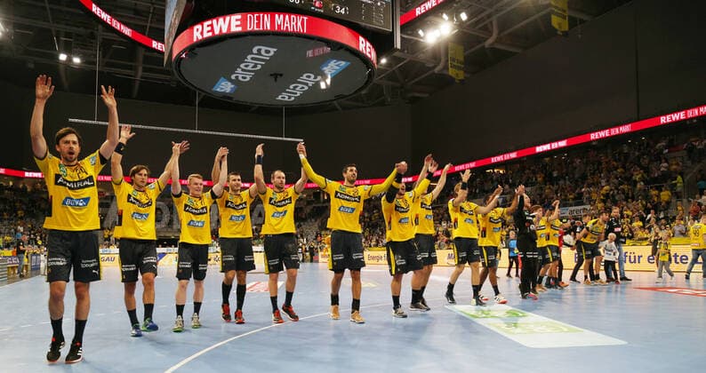 Handball, DHB-Pokal: Rhein-Neckar-Löwen - FrischAuf Göppingen, Achtelfinale am 02.10.2019, Saison 2019 20, ZmdZ, göppingen, pokal, loewen, Siegerjubel bei den Rhein Neckar Löwen, Rhein-Neckar-Löwen - FrischAuf Goeppingen