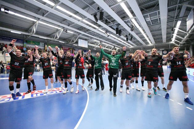 Sport Bilder der Tages Siegesjubel bei Die Eulen Ludwigshafen GER, Handball, DHB Pokal, Achtelfinale, ASV Hamm-Westfalen gegen Die Eulen Ludwigshafen, 02.10.2019 Hamm Copyright: xEIBNER JanxStrohdiekx EP_JSK