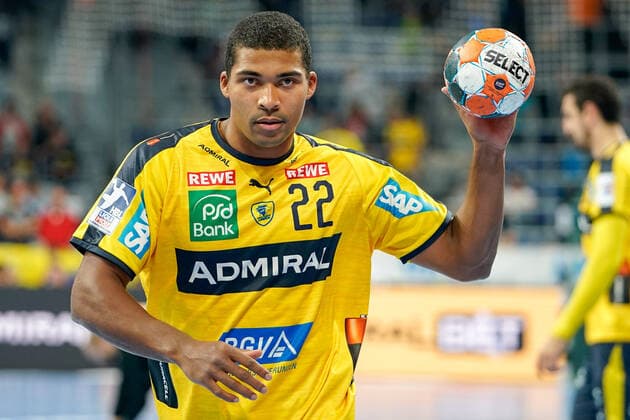 Mads Mensah Larsen (RNL, 22), am Ball, Einzelbild, Aktion, Action, 02.10.2019, Mannheim (Deutschland), Handball, DHB-Pokal, Rhein-Neckar Löwen - Frisch Auf! Göppingen