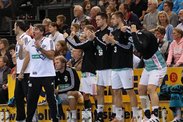 SG Flensburg-Handewitt vs TSV Hannover-Burgdorf, DHB-Pokal Achtelfinale, Flensburg; 03.10.19 Jubel auf der Bank Copyright: xBEAUTIFULxSPORTS MarioxM.xKobergx