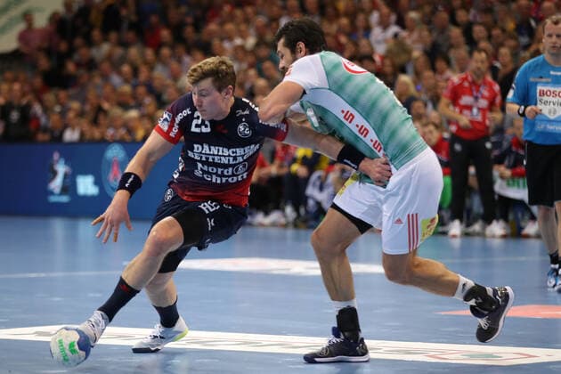 SG Flensburg-Handewitt vs TSV Hannover-Burgdorf, DHB-Pokal Achtelfinale, Flensburg; 03.10.19 Goran Soegard Johannsessen (SG Flensburg-Handewitt, 23) gegen Evgeni Pevnov (TSV Hannover-Burgdorf, 14) Copyright: xBEAUTIFULxSPORTS MarioxM.xKobergx