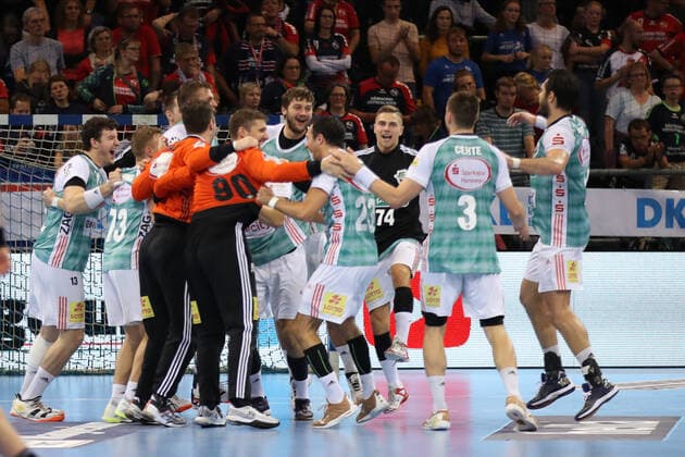 SG Flensburg-Handewitt vs TSV Hannover-Burgdorf, DHB-Pokal Achtelfinale, Flensburg; 03.10.19 Jubel beim TSV Hannover-Burgdorf Copyright: xBEAUTIFULxSPORTS MarioxM.xKobergx