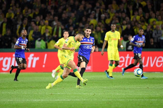 11 MEHDI ABEID (NAN) - 08 PIERRE LEES MELOU (NICE) FOOTBALL : Nantes vs Nice - Ligue 1 Conforama - 05 10 2019 FEP Panoramic 