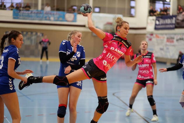 Anika Niederwieser (Tus Metzingen) DHB-Pokal 2. Runde HSG Neudorf Doeöbeln - TuS Metzingen Neudorf Copyright: xEIBNER Westphalx EP_WES