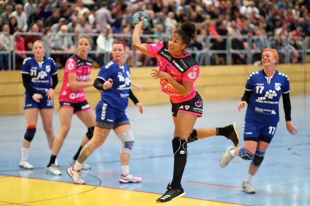 Delaila Amega (TuS Metzingen) DHB-Pokal 2. Runde HSG Neudorf Doeöbeln - TuS Metzingen Neudorf Copyright: xEIBNER Westphalx EP_WES