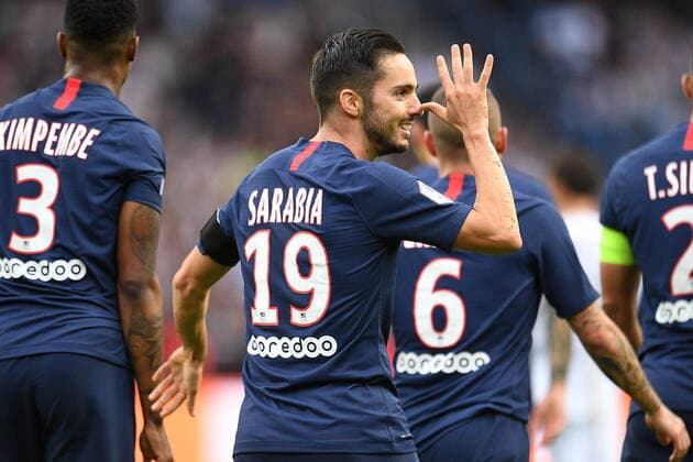 Sport Bilder des Tages (191006) -- PARIS, Oct. 6, 2019 (Xinhua) -- Pablo Sarabia (2nd R) of Paris Saint-Germain celebrates his goal during the Ligue 1 match between Paris Saint-Germain (PSG) and Angers at Parc des Princes in Paris, France, Oct. 5, 2019, (Photo by Jack Chan Xinhua) (SP)FRANCE-PARIS-LIGUE 1-PSG VS ANGERS 