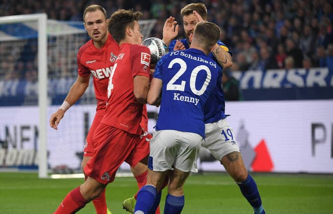 05.10.2019, Fussball GER, Saison 2019 2020, 1. Bundesliga, 7. Spieltag, FC Schalke 04 - 1. FC Koeln 1:1, v.re., Guido Burgstaller (Schalke 04), Jonjoe Kenny (Schalke 04), Noah Katterbach (1.FC Koeln), Rafael Czichos (1.FC Koeln) *** 05 10 2019, Football GER, Season 2019 2020, 1 Bundesliga, 7 Matchday, FC Schalke 04 1 FC Cologne 1 1, v re , Guido Burgstaller Schalke 04 , Jonjoe Kenny Schalke 04 , Noah Katterbach 1 FC Cologne , Rafael Czichos 1 FC Cologne Team2