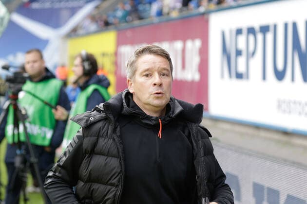 10.05.2019- 3.Liga 2019 2020: FC Hansa Rostock vs. SV Meppen - Ronald Maul --- DFB regulations prohibit any use of photographs as image sequences and or quasi-video 10.05.2019- 3.Liga 2019 2020: FC Hansa Rostock vs. SV Meppen Rostock Copyright: xEIBNER AndyxBuenningx EP_EER