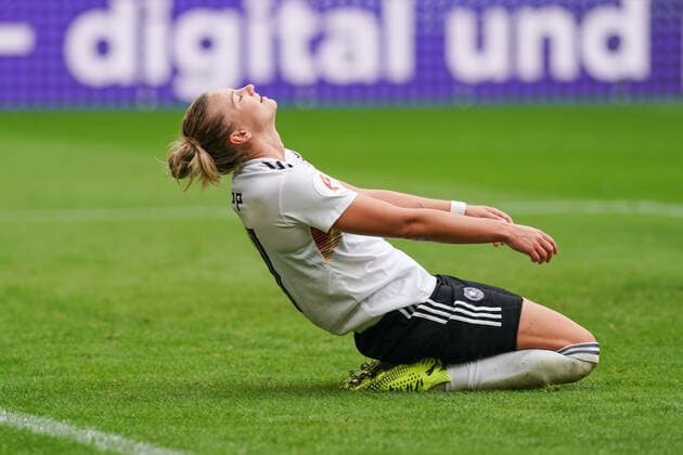 Alexandra Popp ( Deutschland ) enttäuscht, Fussball - Frauen Länderspiel EM-Qualifikation - Deutschland vs. Ukraine, Aachen, Tivoli, 05.10.2019, DFB regulations prohibit any use of photographs as image sequences and or quasi-video Aachen Tivoli Nordrhein-Westfalen Deutschland