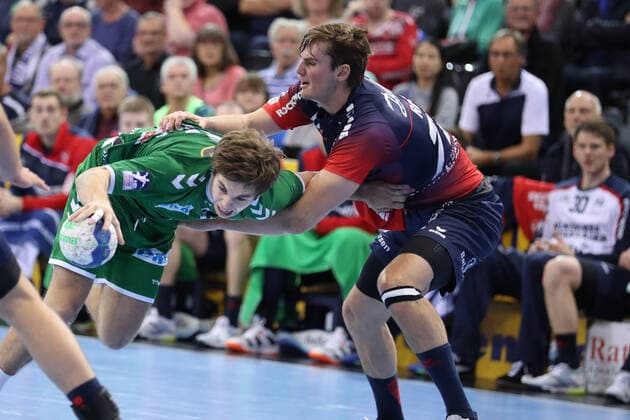 SG Flensburg-Handewitt vs Fuechse Berlin, 06.10.19, LIQUI-MOLY Handball-Bundesliga, Jacob Tandrup Holm (Fuechse Berlin, 06) gegen Magnus Roed (SG Flensburg-Handewitt, 77) Copyright: xBEAUTIFULxSPORTS MarioxM.xKobergx