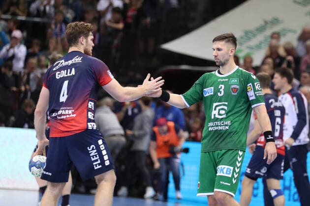 SG Flensburg-Handewitt vs Fuechse Berlin, 06.10.19, LIQUI-MOLY Handball-Bundesliga, Handshake nach dem Spiel, Johannes Golla (SG Flensburg-Handewitt, 04)mit Fabian Wiede (Fuechse Berlin, 03) Copyright: xBEAUTIFULxSPORTS MarioxM.xKobergx