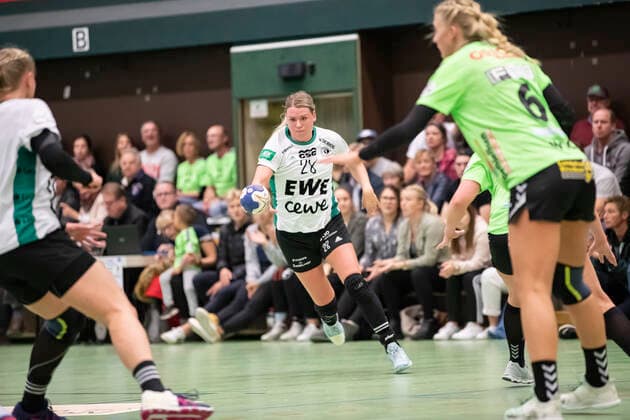 TSV Nord Harrislee vs VfL Oldenburg, Handball, DHB-Pokal 2. Runde, Harrislee; 06.10.19 Myrthe Schoenaker (Nr.28, VfL Oldenburg) im Angriff Copyright: xBEAUTIFULxSPORTS MarioxM.xKobergx