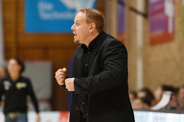 GER, DBBL, GiroLive-Panthers Osnabrueck vs. inexio Royals Saarlouis 06.10.2019, Panthers Dome, Osnabrück, GER, DBBL, GiroLive-Panthers Osnabrueck vs. inexio Royals Saarlouis im Bild Trainer Headcoach Mario Zurkowski (GiroLive-Panthers Osnabrück)