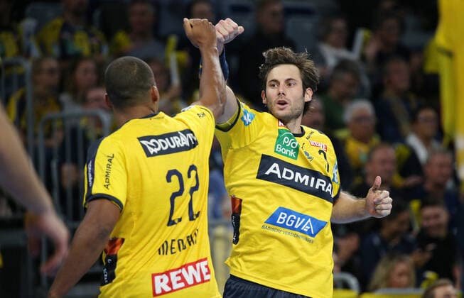 Sport Themen der Woche KW40 Sport Bilder des Tages Handball, 1. Bundesliga: Rhein-Neckar-Löwen - HSG Wetzlar, 8. Spieltag am 06.10.2019, Saison 2019 20, ZmdZ, Uwe Gensheimer (3, Rhein Neckar Löwen) erzielt einen Treffer, Torjubel, Rhein-Neckar-Löwen - HSG Wetzlar