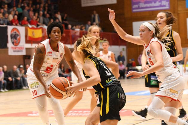 GER, DBBL, GiroLive-Panthers Osnabrueck vs. inexio Royals Saarlouis 06.10.2019, Panthers Dome, Osnabrück, GER, DBBL, GiroLive-Panthers Osnabrueck vs. inexio Royals Saarlouis im Bild Fee Zimmermann (inexio Royals Saarlouis 3)