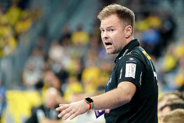 Kristjan Andresson (Trainer, Cheftrainer, RNL), gibt Anweisungen, gestikuliert, mit den Armen gestikulieren, gives instructions, gesticulate, Einzelbild, Aktion, Action, 06.10.2019, Mannheim, Handball, Bundesliga, Rhein-Neckar Löwen - HSG Wetzlar