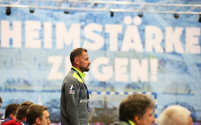 06.10.2019, Deutschland, Bietigheim, Handball 2. Bundesliga Herren Saison 2019 2020 SG BBM Bietigheim vs. HSV Hamburg: Trainer Hannes Jon Jonsson (BBM)