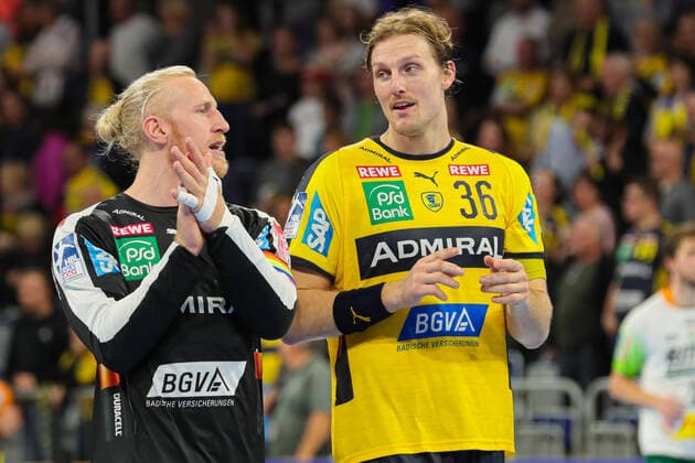 Handball Bundesliga: Rhein-Neckar Loewen vs. HSG Wetzlar Mannheim, Deutschland 06. Oktober 2019 - 8. Spieltag der Liqui Moly Handball Bundesliga: Torwart Mikael Appelgren (l) (Loewen) und Jesper Nielsen (Loewen)