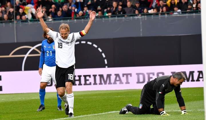 Sport Bilder des Tages 07.10.2019 - Fussball - Länderspiel Legenden-Spiel -: DFB All Stars ( Deutschland ) gg Azzurri Legends ( Italien ) - -