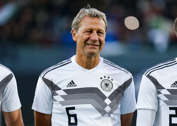 07.10.2019, xmkx, Fussball Legendenspiel, DFB-All-Stars - Azzurri Legends v.l. Guido Buchwald (GER) (DFL DFB REGULATIONS PROHIBIT ANY USE OF PHOTOGRAPHS as IMAGE SEQUENCES and or QUASI-VIDEO) Fuerth Bayern Deutschland (DE)
