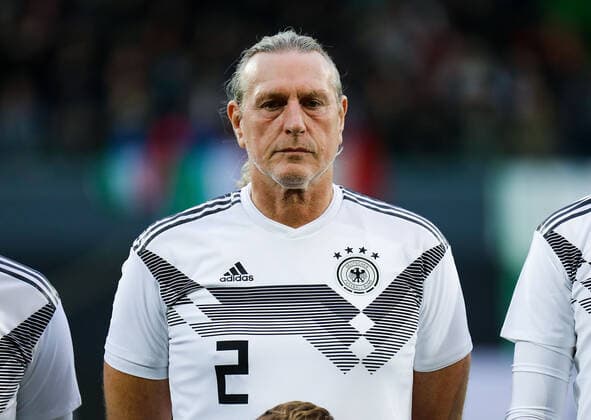 07.10.2019, xmkx, Fussball Legendenspiel, DFB-All-Stars - Azzurri Legends v.l. Michael Schulz (GER) (DFL DFB REGULATIONS PROHIBIT ANY USE OF PHOTOGRAPHS as IMAGE SEQUENCES and or QUASI-VIDEO) Fuerth Bayern Deutschland (DE)