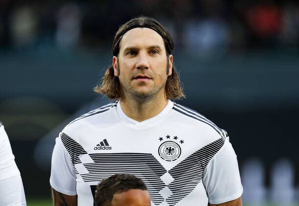 07.10.2019, xmkx, Fussball Legendenspiel, DFB-All-Stars - Azzurri Legends v.l. Thorsten Frings (GER) (DFL DFB REGULATIONS PROHIBIT ANY USE OF PHOTOGRAPHS as IMAGE SEQUENCES and or QUASI-VIDEO) Fuerth Bayern Deutschland (DE)