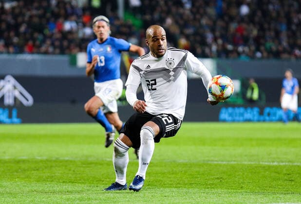 07.10.2019, xmkx, Fussball Legendenspiel, DFB-All-Stars - Azzurri Legends v.l. David Odonkor (GER) (DFL DFB REGULATIONS PROHIBIT ANY USE OF PHOTOGRAPHS as IMAGE SEQUENCES and or QUASI-VIDEO) Fuerth Bayern Deutschland (DE)