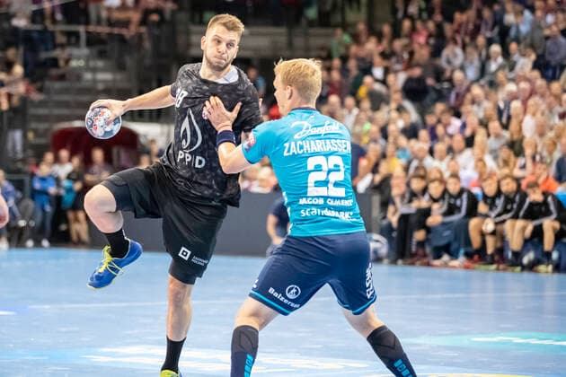 SG Flensburg-Handewitt vs HC PPD Zagreb, Handball, VELUX EHF Champions League Gruppenphase, Flensburg; 09.10.19 Aleks Vlah (HC PPD Zagreb, 88) gegen Anders Zachariassen (SG Flensburg-Handewitt, 22) Copyright: xBEAUTIFULxSPORTS MarioxM.xKobergx