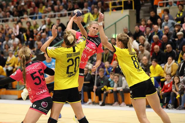 Simone Petersen (TusSies Metzingen 8) GER, 1.Liga Handball Frauen, BVB Dortmund - Tussies Metzingen, 9.10.2019 Dortmund Copyright: xEIBNER Stummbilligx EP_EER
