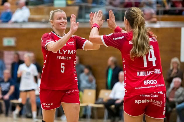 Bietigheim, Deutschland 09. Oktober 2019: HBF - 19 20 - SG BBM Bietigheim vs. 1. FSV Mainz 05 v.li. Antje Lauenroth (Bietigheim), Karolina Kudlacz-Gloc (Bietigheim) Bietigheim-Bissingen Halle am Viadukt Baden-Württemberg Deutschland