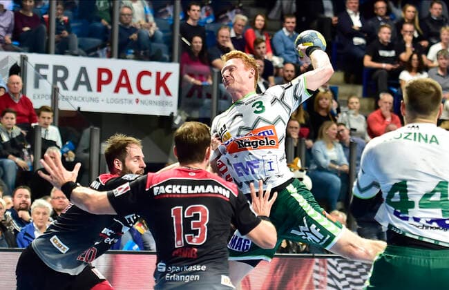 10.10.2019 - Handball - 1. Bundesliga DKB HBL - Saison 2019 2020 - 08. Spieltag: HC Erlangen Metropolregion Nürnberg HCE - FA Göppingen - OGo - Nico Büdel (20, HC Erlangen ) Michael Haaß Haass (13, HC Erlangen HCE ) Nicolai Theilinger (3, Frisch Auf Göppingen )
