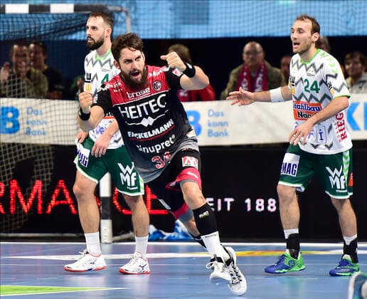 10.10.2019 - Handball - 1. Bundesliga DKB HBL - Saison 2019 2020 - 08. Spieltag: HC Erlangen Metropolregion Nürnberg HCE - FA Göppingen - OGo - Quentin Minel (34, HC Erlangen HCE ) Jubel Freude