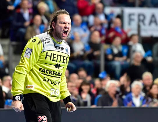 10.10.2019 - Handball - 1. Bundesliga DKB HBL - Saison 2019 2020 - 08. Spieltag: HC Erlangen Metropolregion Nürnberg HCE - FA Göppingen - OGo - Nikolas Katsigiannis (29, HC Erlangen HCE ) Jubel Freude