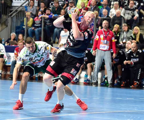 10.10.2019 - Handball - 1. Bundesliga DKB HBL - Saison 2019 2020 - 08. Spieltag: HC Erlangen Metropolregion Nürnberg HCE - FA Göppingen - OGo - Sebastian Firnhaber (18, HC Erlangen HCE )