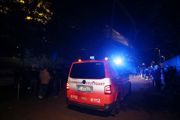 BAU 10.10.2019 Stuttgart Handball TVB Stuttgart vs. TBV Lemgo Lippe, Feature, Fans müssen aufgrund eines technischen Defekts die Halle verlassen