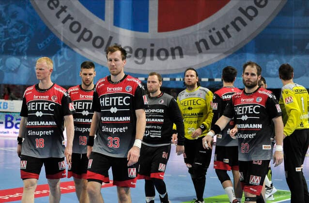 10.10.2019 - Handball - 1. Bundesliga DKB HBL - Saison 2019 2020 - 08. Spieltag: HC Erlangen Metropolregion Nürnberg HCE - FA Göppingen - OGo - Mannschaft Team HC Erlangen HCE enttäuscht Enttäuschung nach Spielende